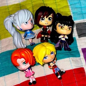 RWBY figures